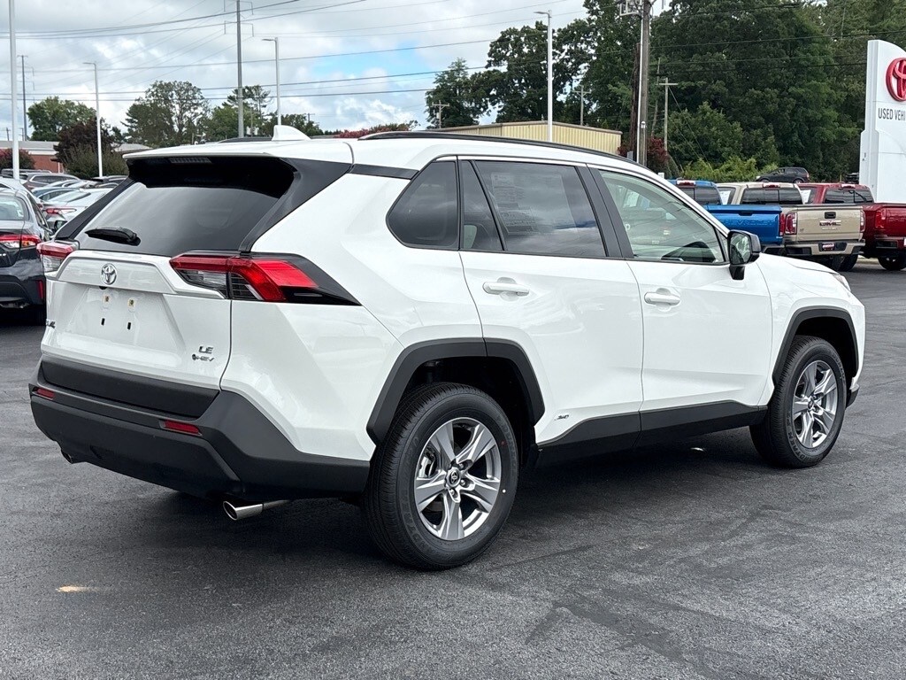 2025 Toyota RAV4 Hybrid LE photo 2