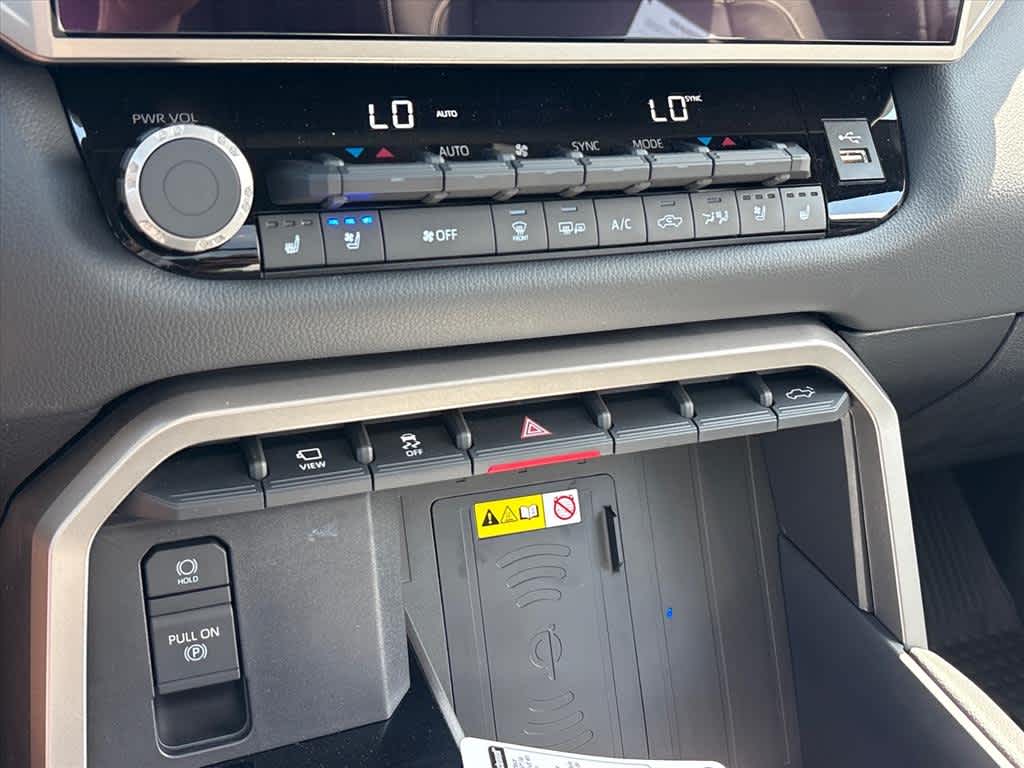 2026 Toyota Tundra Limited - Photo 14