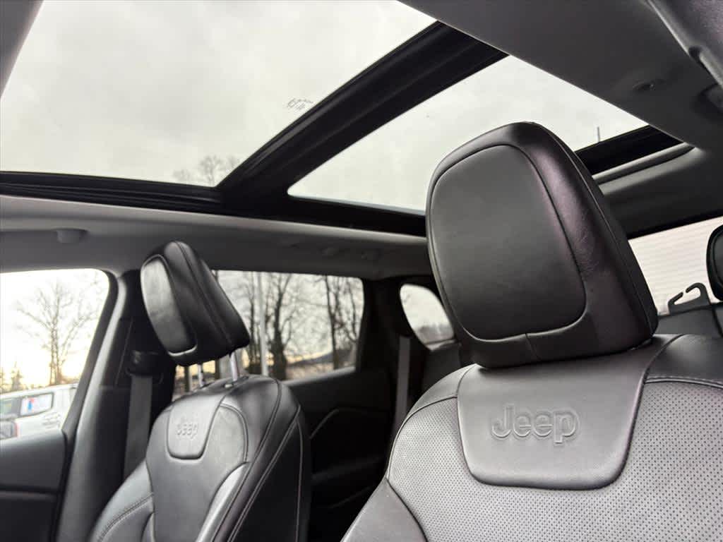 2023 Jeep Cherokee Altitude Lux - Photo 24