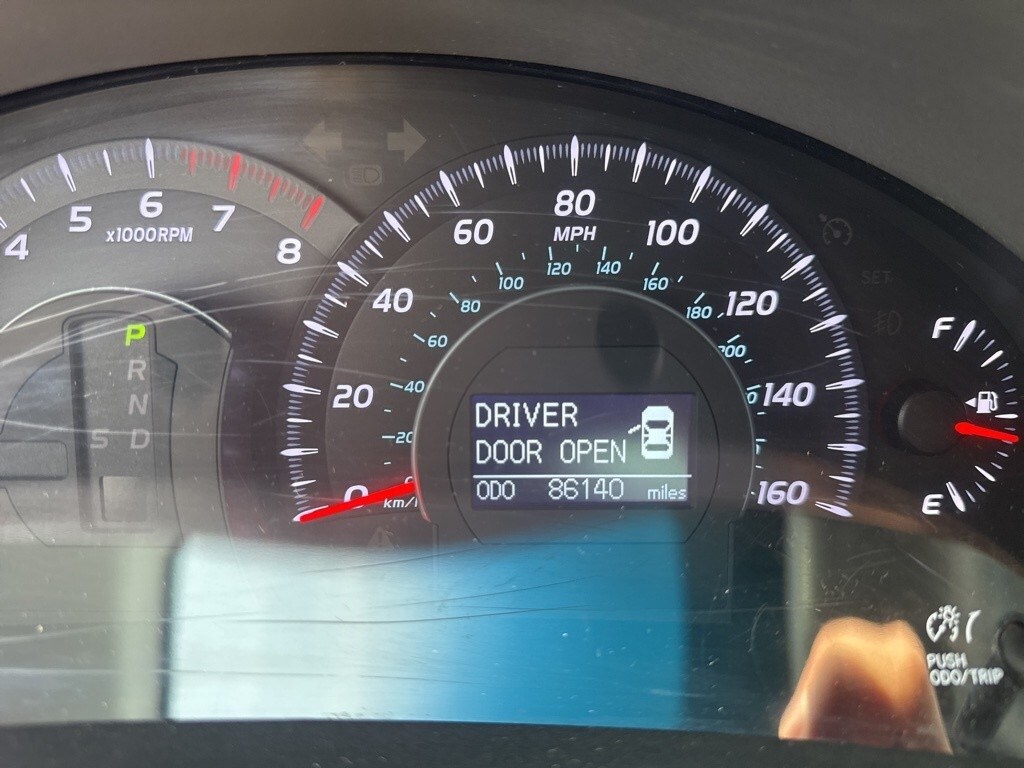 2010 Toyota Camry XLE V6 photo 4