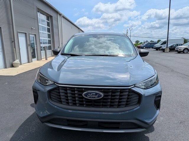 2023 Ford Escape Active photo 2