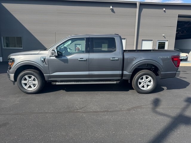 2025 Ford F-150 XLT photo 4