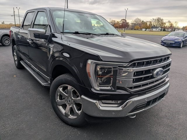 2022 Ford F-150 Lariat photo 2