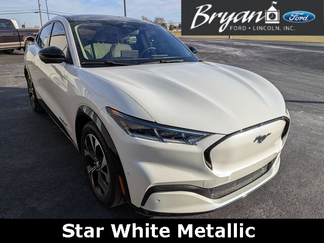 2023 Ford Mustang Mach-E Premium photo 4