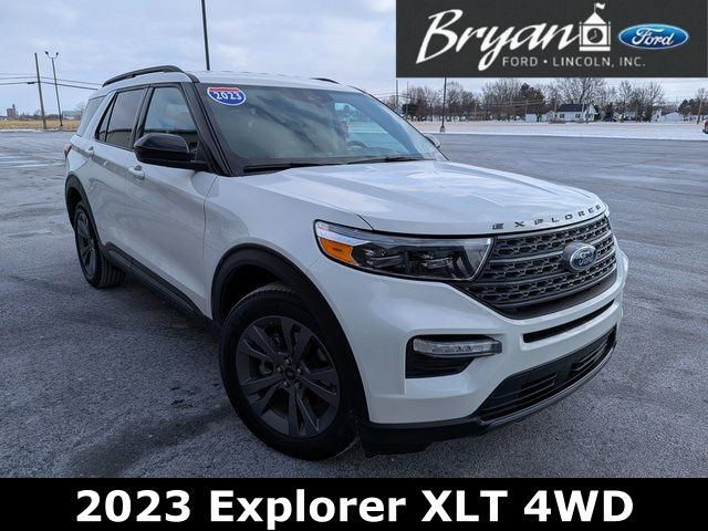 2023 Ford Explorer SUV 