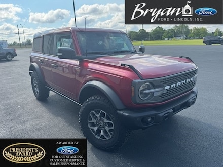 2025 Ford Bronco Badlands SUV