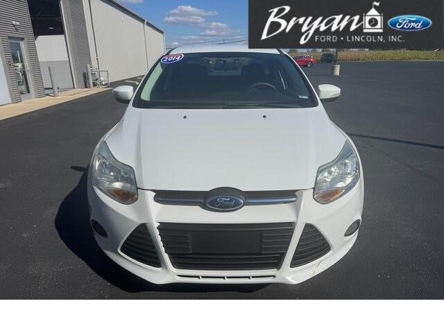 2014 Ford Focus SE photo 2