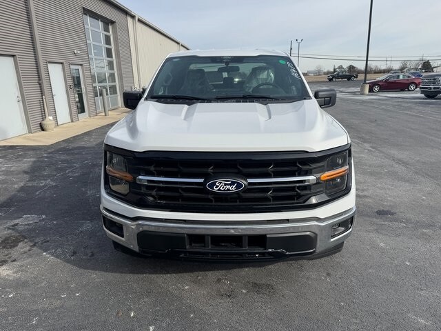 2025 Ford F-150 XLT photo 2