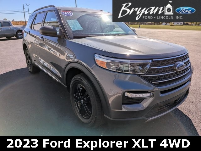 2023 Ford Explorer XLT's photo
