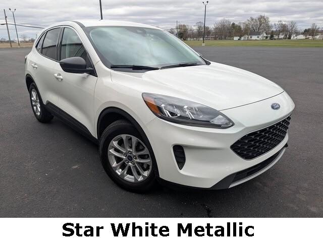 2022 Ford Escape SE photo 3