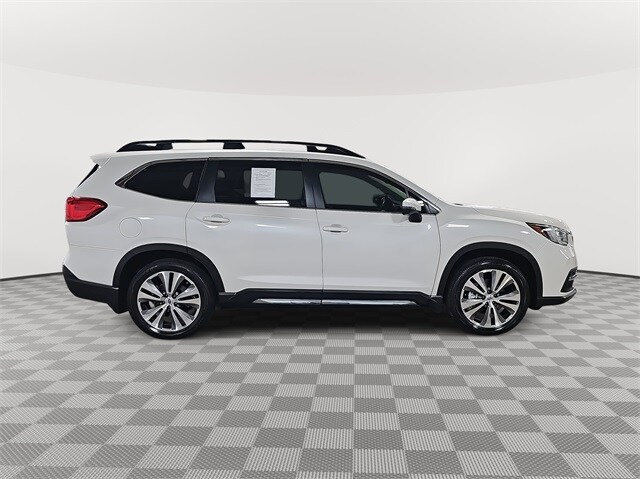 2022 Subaru Ascent Limited photo 4