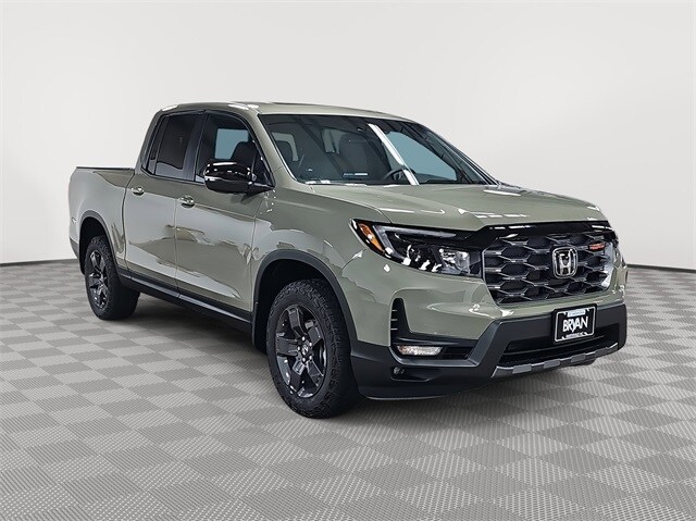2026 Honda Ridgeline TrailSport photo 3
