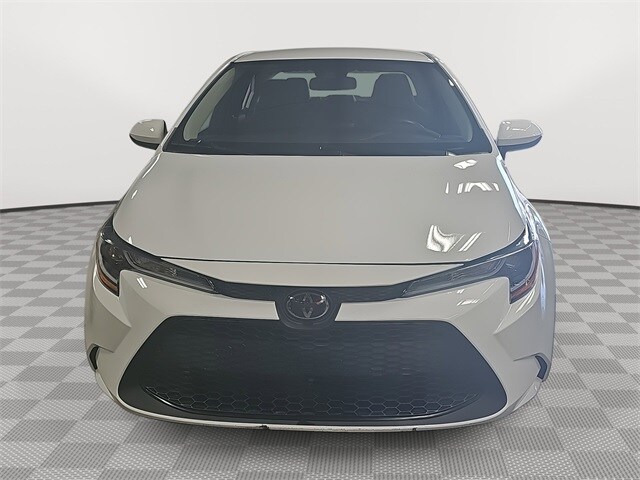2022 Toyota Corolla LE photo 2