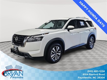 2023 Nissan Pathfinder SL SUV