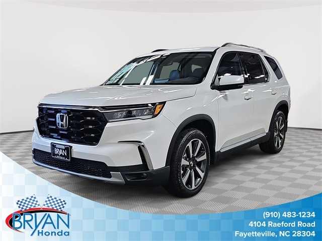 2025 Honda Pilot Touring's photo