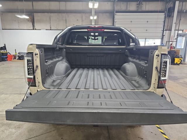 2021 Chevrolet Colorado ZR2 - Photo 12