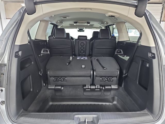2026 Honda Odyssey Touring - Photo 14