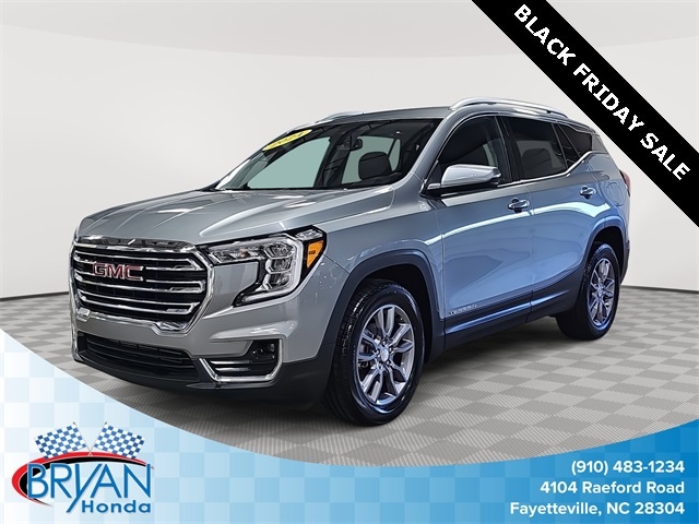 2024 GMC Terrain SLT's photo