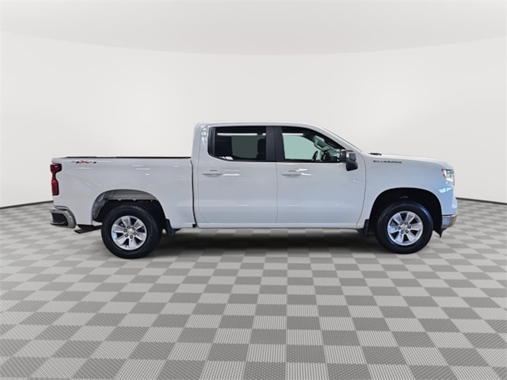 Used 2025 Chevrolet Silverado 1500 LT w/1LT Truck Crew Cab