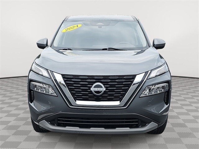 2023 Nissan Rogue SV photo 2