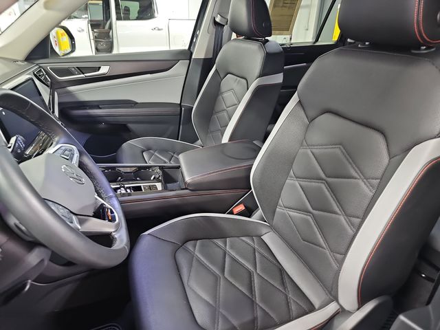 2025 Volkswagen Atlas Atlas Peak Edition - Photo 17