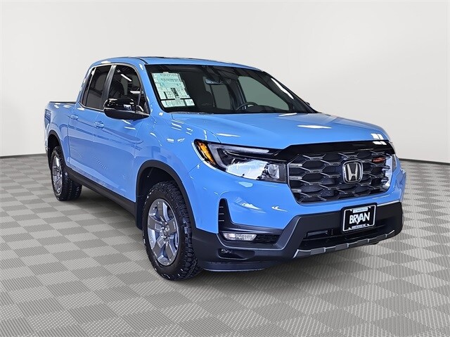 2025 Honda Ridgeline TrailSport photo 3