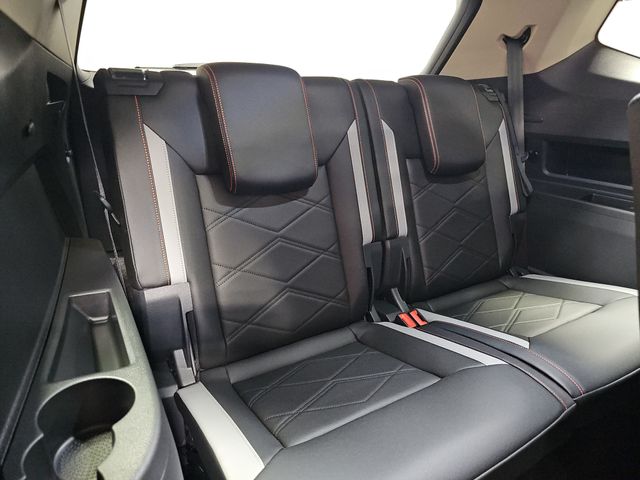 2025 Volkswagen Atlas Atlas Peak Edition - Photo 12