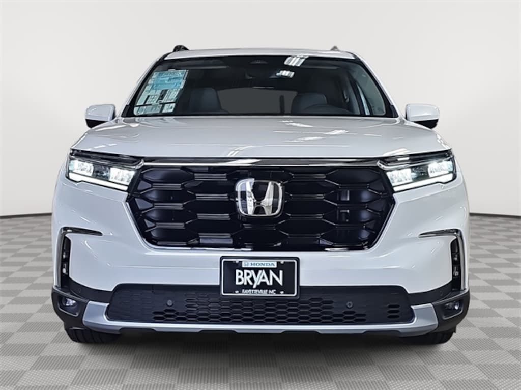 New 2025 Honda Pilot Touring SUV