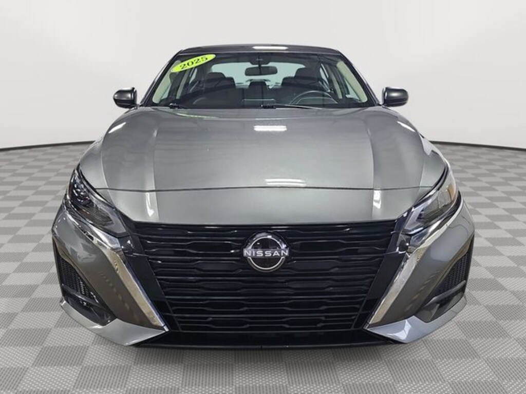 Used 2025 Nissan Altima 2.5 SV Sedan