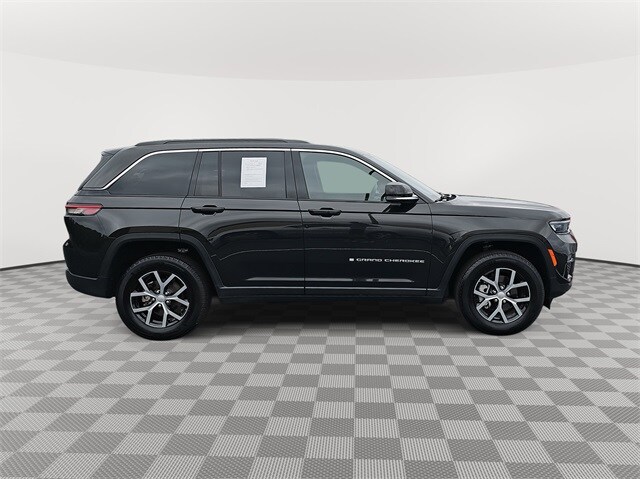 2024 Jeep Grand Cherokee Limited photo 4