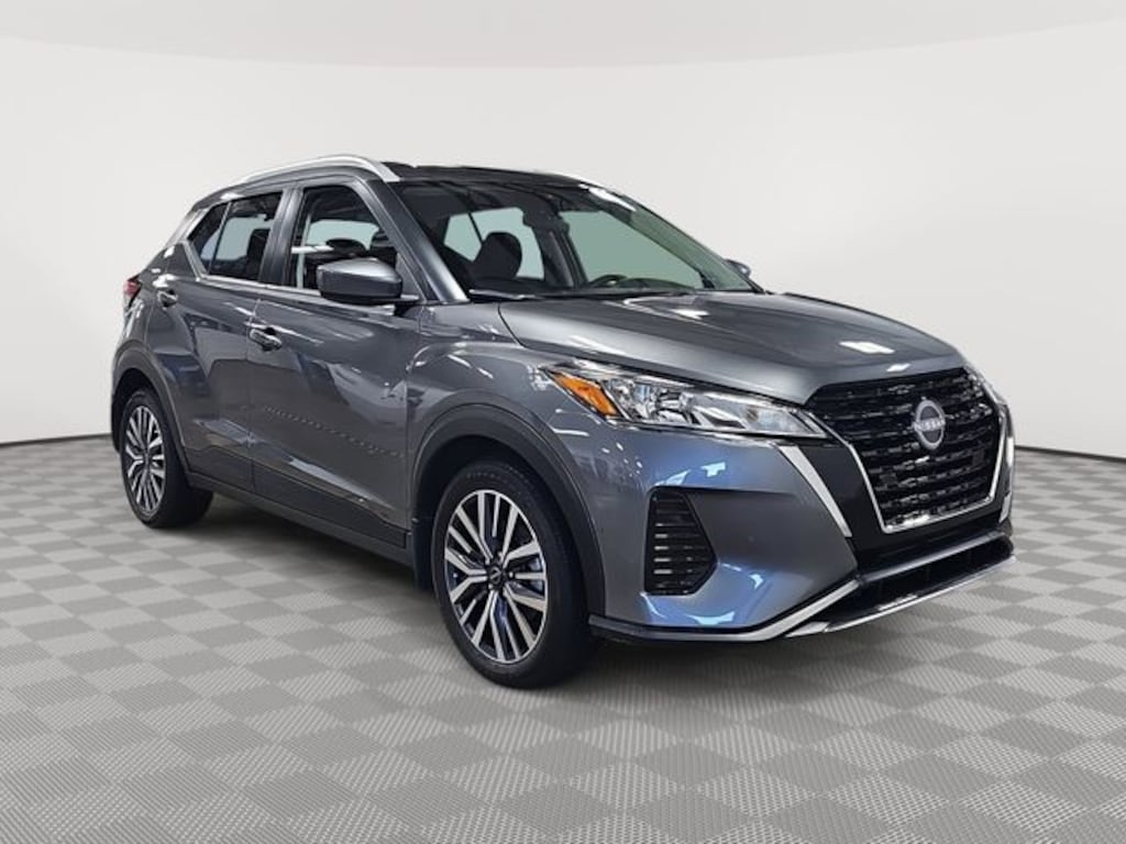 Used 2024 Nissan Kicks SV SUV