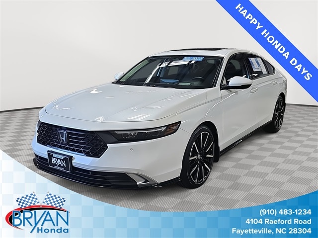 2023 Honda Accord Hybrid Touring's photo