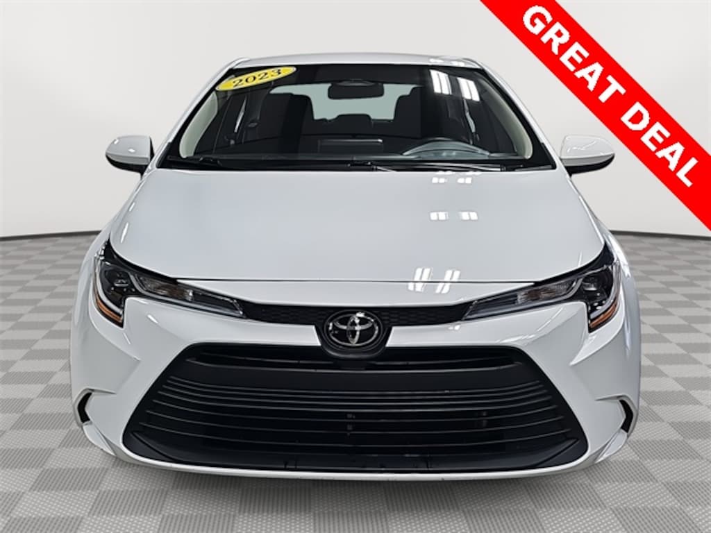 Used 2023 Toyota Corolla LE Sedan