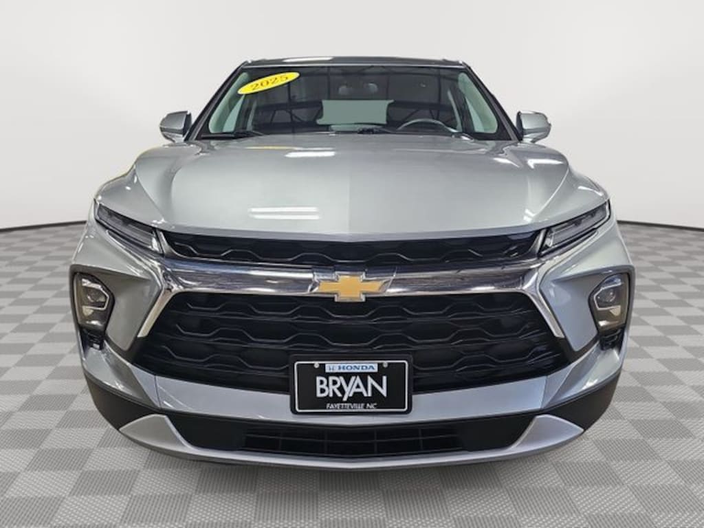 Used 2025 Chevrolet Blazer LT SUV