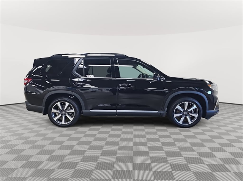New 2025 Honda Pilot Touring SUV