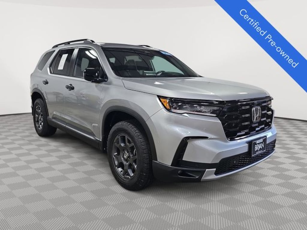 Certified 2025 Honda Pilot TrailSport SUV