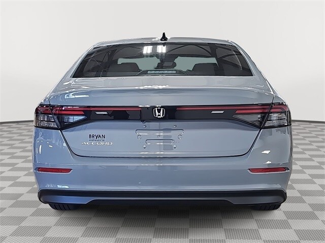 2025 Honda Accord SE photo 4