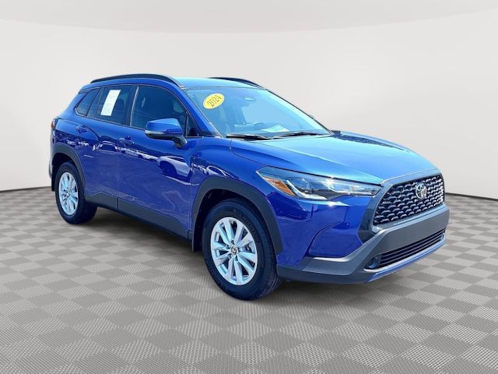 Used 2024 Toyota Corolla Cross LE SUV