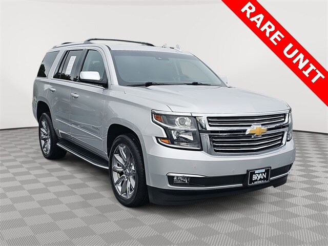 2017 Chevrolet Tahoe Premier photo 2