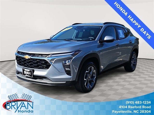 2024 Chevrolet Trax LT's photo