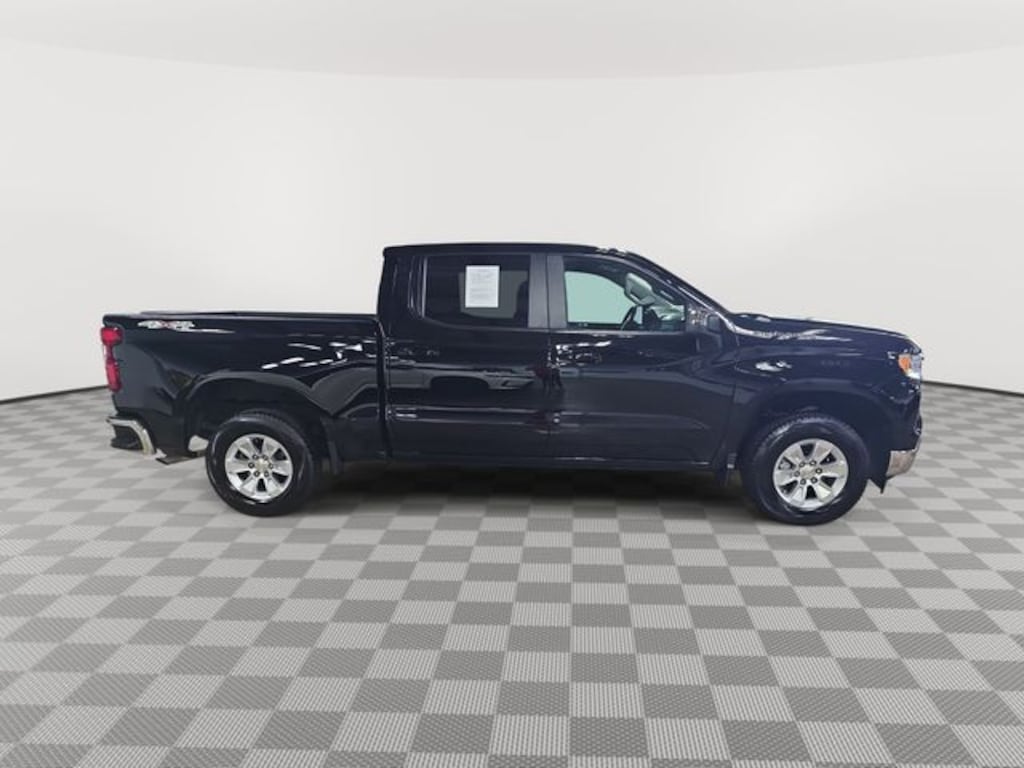 Used 2025 Chevrolet Silverado 1500 LT w/1LT Truck Crew Cab