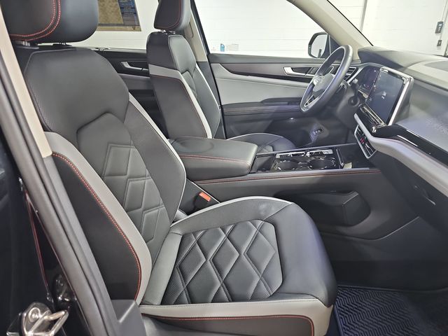 2025 Volkswagen Atlas Atlas Peak Edition - Photo 10