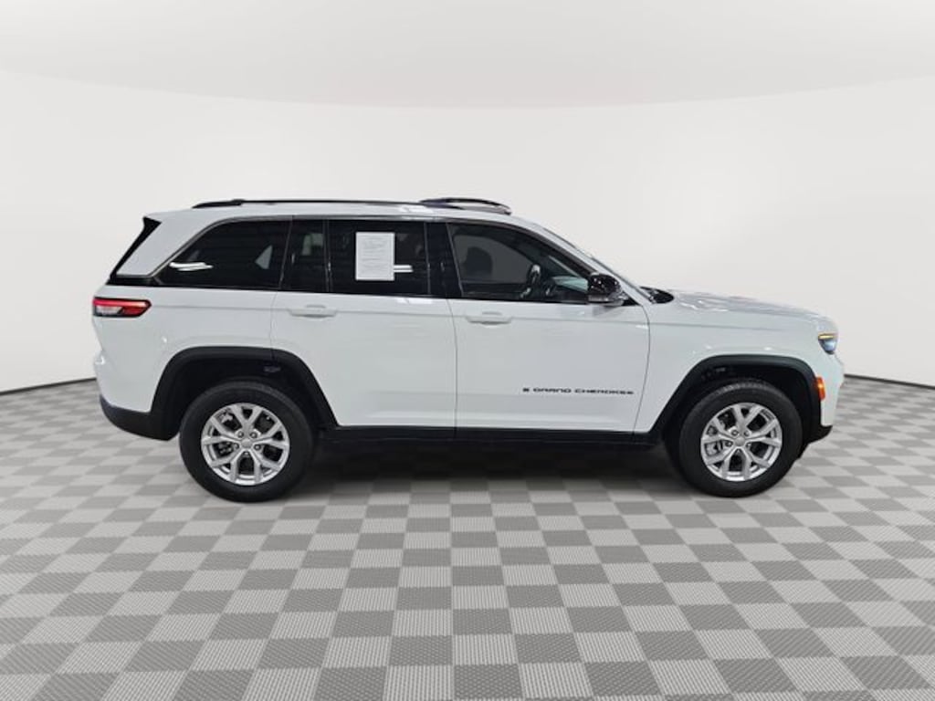 Used 2023 Jeep Grand Cherokee Limited SUV