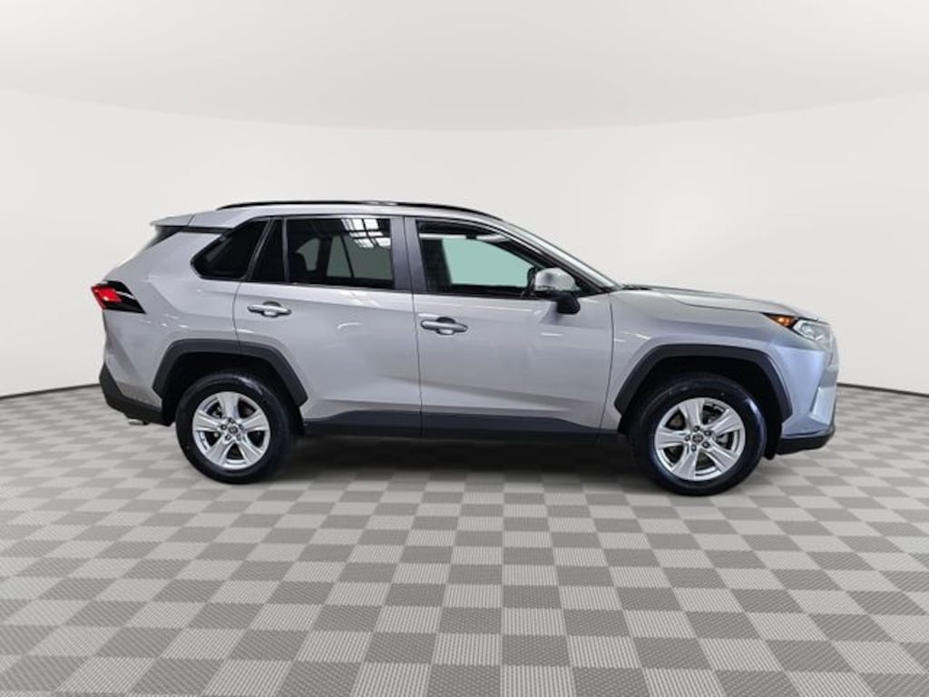 Used 2021 Toyota RAV4 XLE SUV
