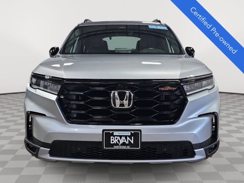 Certified 2025 Honda Pilot TrailSport SUV