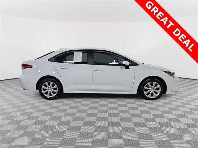 2023 Toyota Corolla LE photo 4