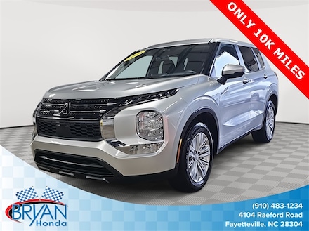 2024 Mitsubishi Outlander ES SUV