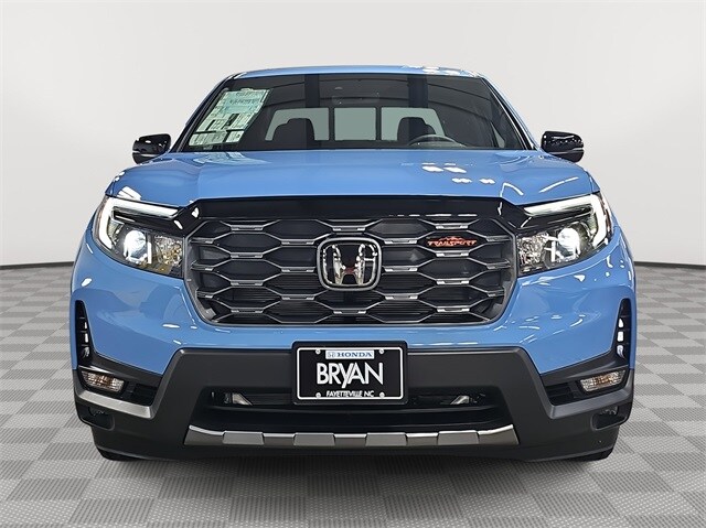 2025 Honda Ridgeline TrailSport photo 2