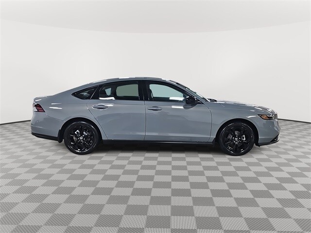 2025 Honda Accord SE photo 4