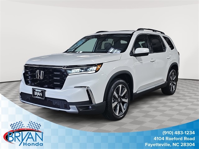 2025 Honda Pilot Touring's photo